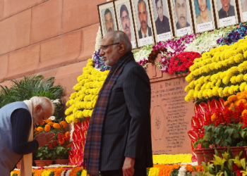 Prime Minister Pays Tribute to the Martyrs of the 2001 Parliament Attack