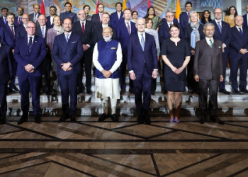 PM Modi Engages Norwegian CEOs at Business, Research Summit