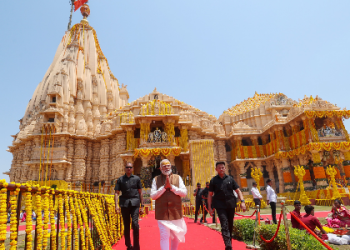 Prime Minister visits Somnath Temple