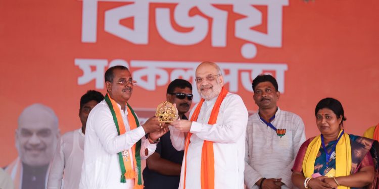 West Bengal: Amit Shah to meet newly elected party MLAs in Kolkata to elect legislative leader today