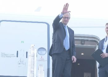 Merz Urges Ceasefire in Lebanon, Opposes Israel Sanctions