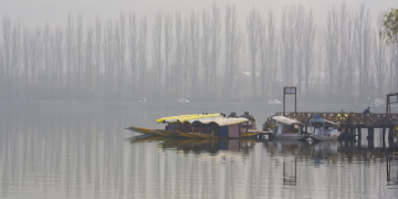 J&K: Sub-zero nights grip Kashmir, dry spell likely to continue