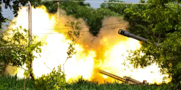 Thailand launches air strikes on Cambodia border