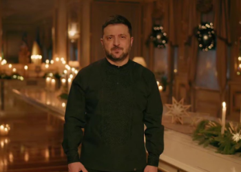 Zelensky discusses Ukraine-Russia peace efforts with US