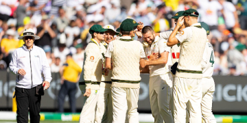 Australia Edge Ahead After 20-Wicket Day in Fourth Ashes Test