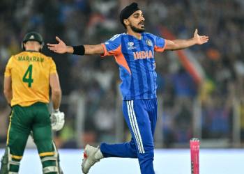 India face South Africa in Super-8 clash; SA bat first