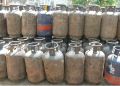Commercial LPG cylinder prices up by Rs 195 in metro cities