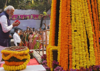 PM Modi calls Mahatma Jyotirao Phule Jayanti special