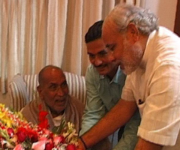 PM Modi pays tribute to former PM Chandra Shekhar