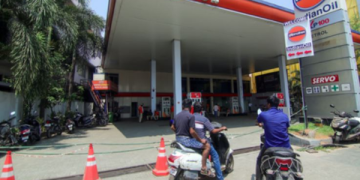 Fuel update: Regular petrol, diesel steady, premium petrol up