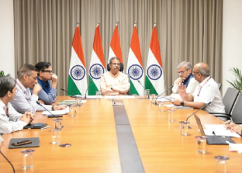 Centre reviews arrangements for NEET re-test