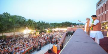 PM Modi at BJP HQ as party sweeps states