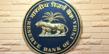 RBI issues stricter norms for forex dealers