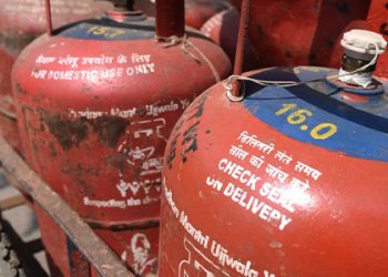 Government restores commercial LPG supplies to pre-crisis levels; Withdraws sectoral restrictions