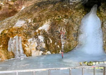 Amarnath Yatra resumes after six-day suspension due to inclement weather conditions