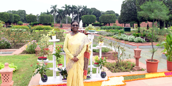 President graces the opening of Amrit Udyan Summer Annuals Edition, 2026