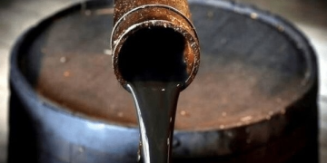 Oil Prices Jump Over 2% Amid Fresh Gulf Supply Fears