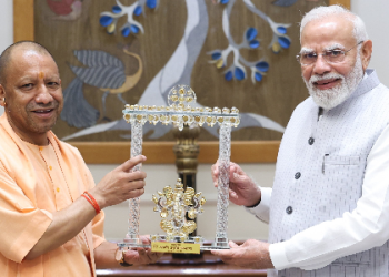 Chief Minister of Uttar Pradesh meets Prime Minister