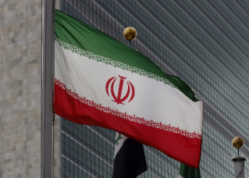 Iran keeps Hormuz reopening offer on table