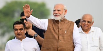 PM Modi launches various projects worth over Rs 14,000 crore in Gujarat
